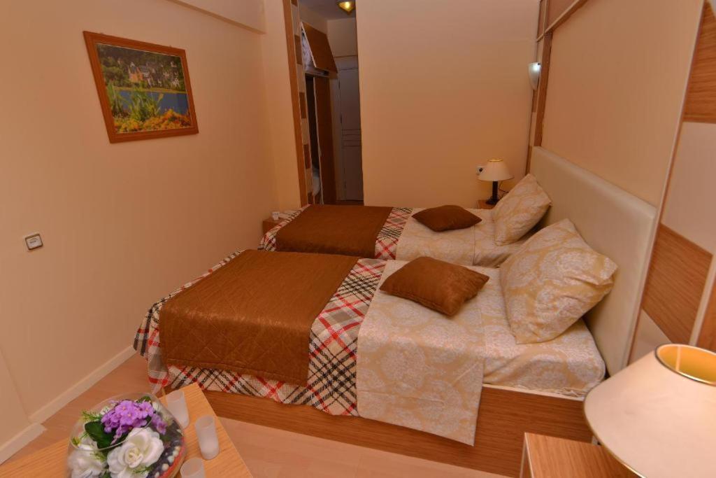 Aparthotel Florya 2*